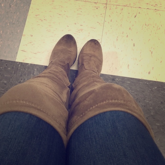 Can Knee higher boots